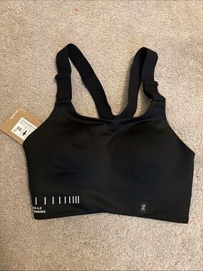On Running Black Performance Bra NWT